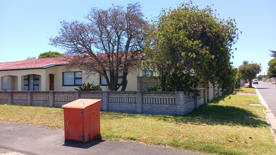 To Let 3 Bedroom Property for Rent in Townsend Estate Western Cape